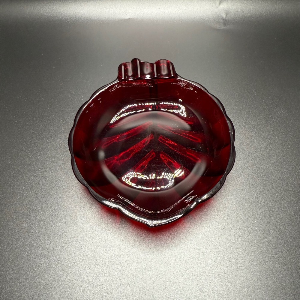 Ruby Red Glass Leaf Dish Candy Nut Trinket Bowl‎ UV Reactive